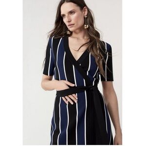 DIANE VON FURSTENBERG iris navy blue black striped wrap dress stretch M work